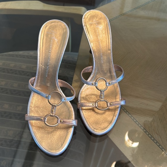 Giuseppe Zanotti shoes.  Metallic Gold, Rose Gold, and Silver open toe. - Picture 3 of 4